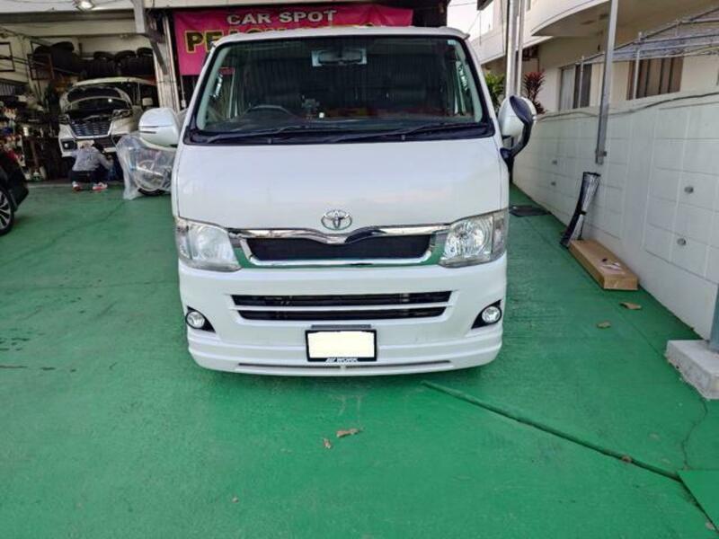 HIACE VAN