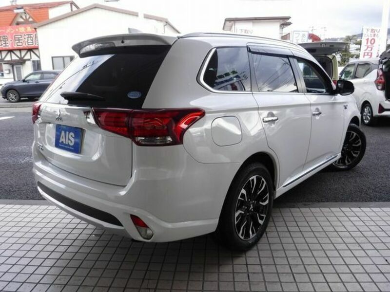 OUTLANDER PHEV