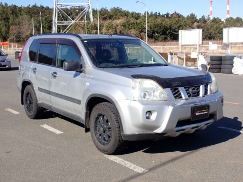 X-TRAIL