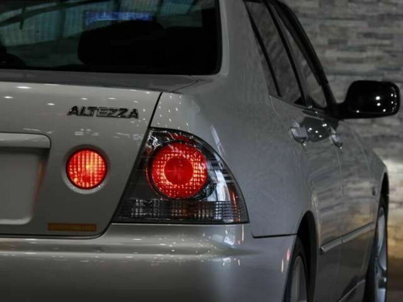 ALTEZZA