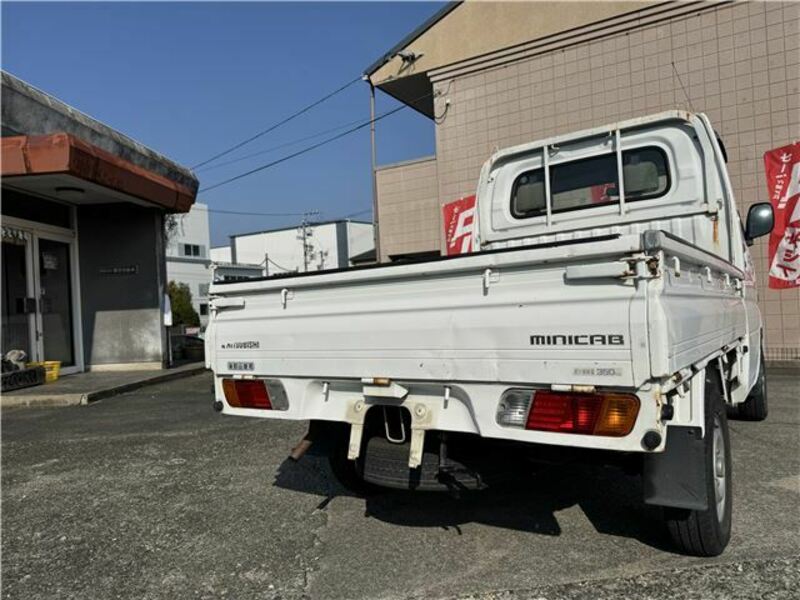 MINICAB TRUCK