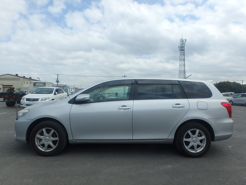 COROLLA FIELDER