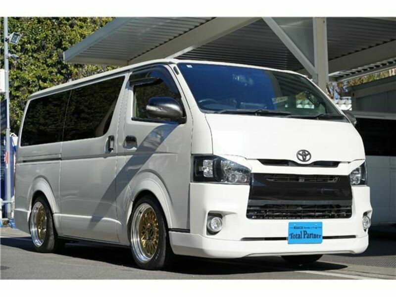 HIACE VAN