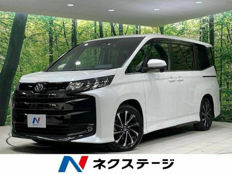 TOYOTA NOAH