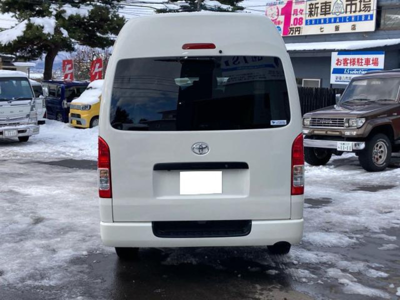 HIACE VAN