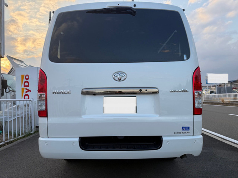 HIACE VAN