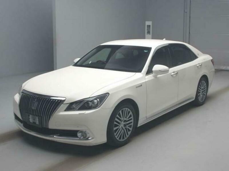 TOYOTA CROWN MAJESTA