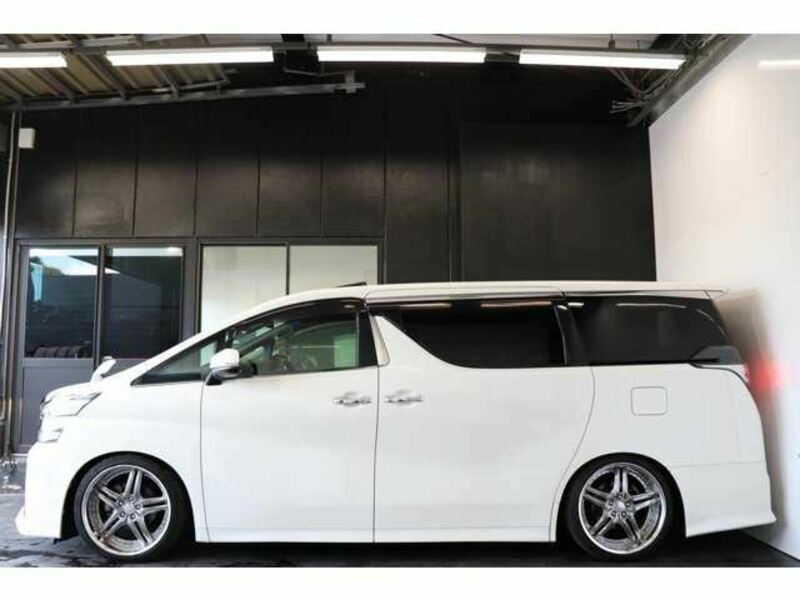 VELLFIRE