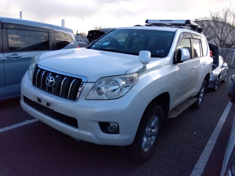 TOYOTA LAND CRUISER PRADO