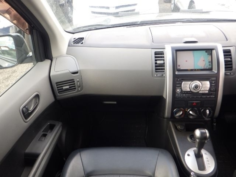 X-TRAIL-9