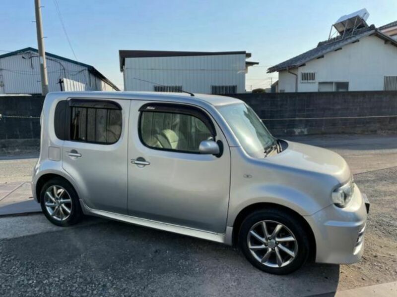 NISSAN CUBE