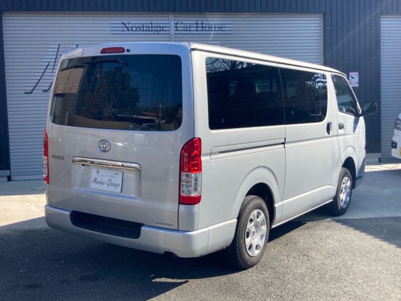 HIACE VAN