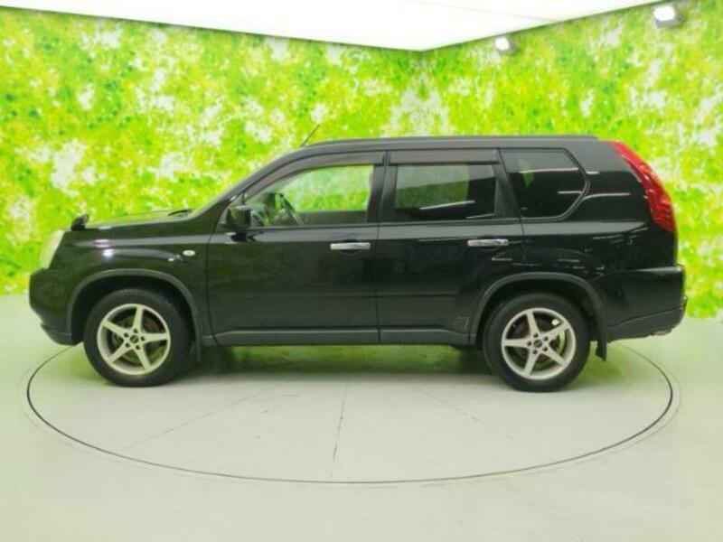 X-TRAIL-1