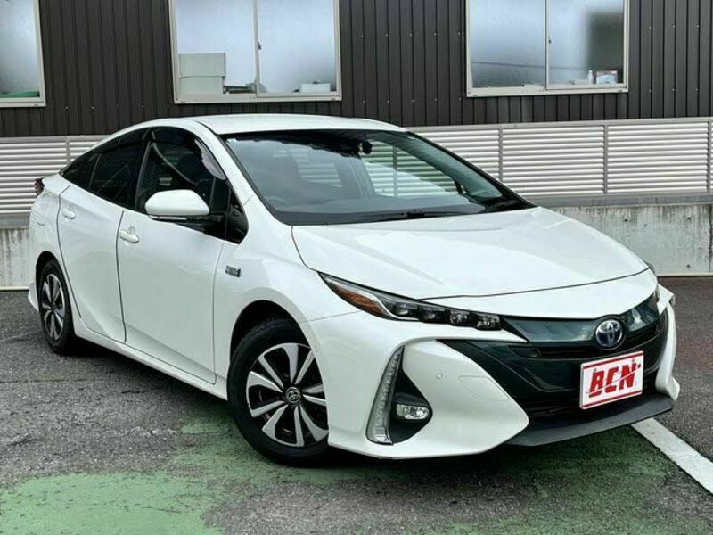 PRIUS PHV