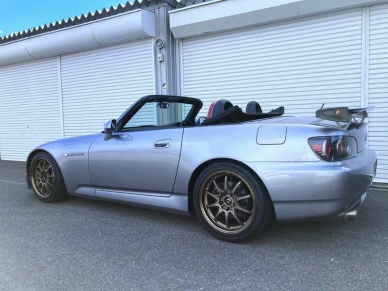 S2000