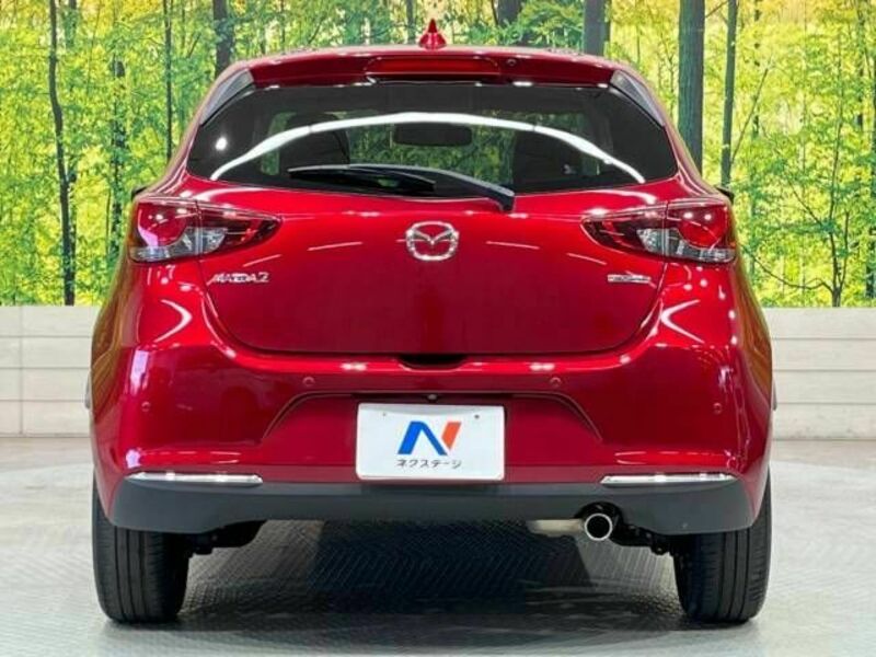 MAZDA2