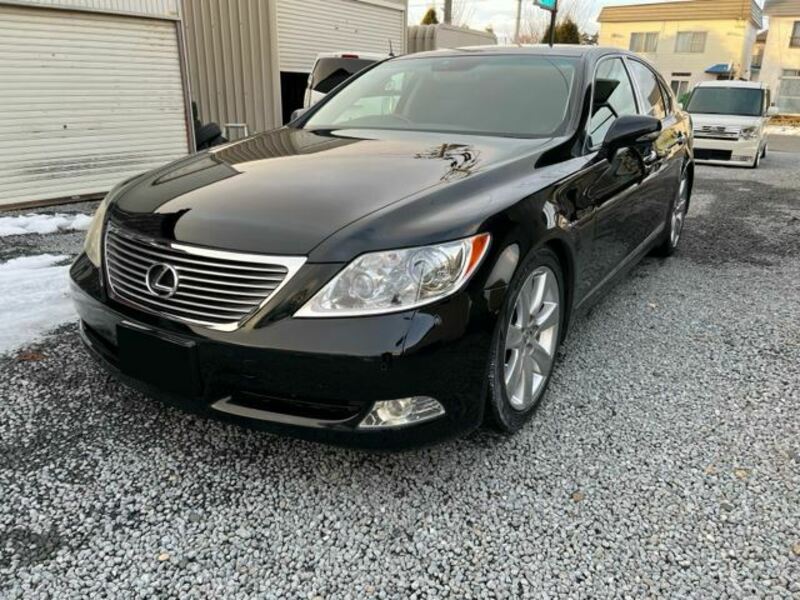 LEXUS LS