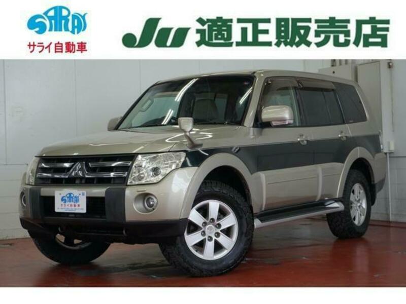 MITSUBISHI PAJERO