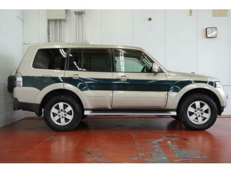 PAJERO