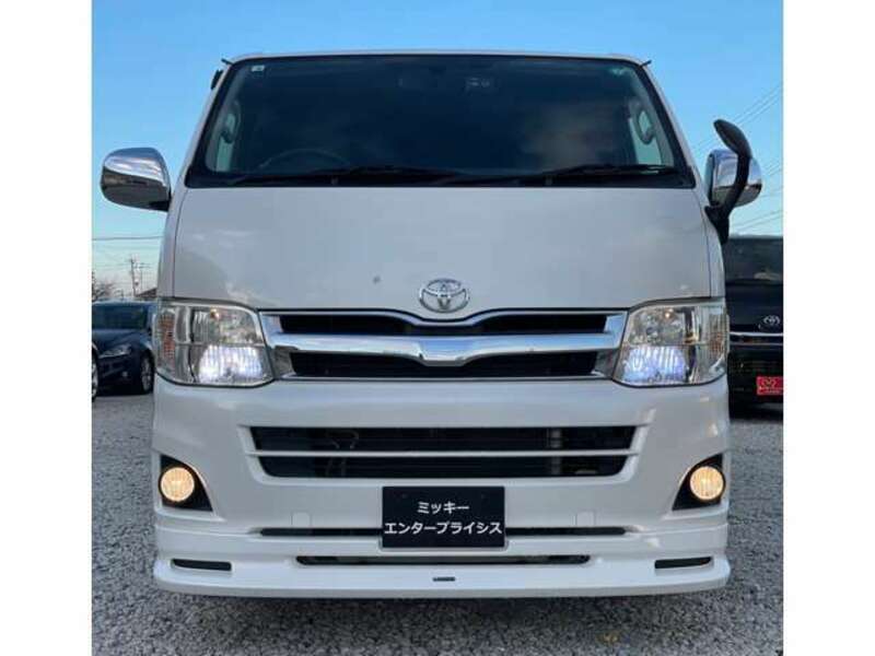 HIACE VAN