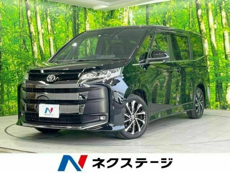 TOYOTA NOAH