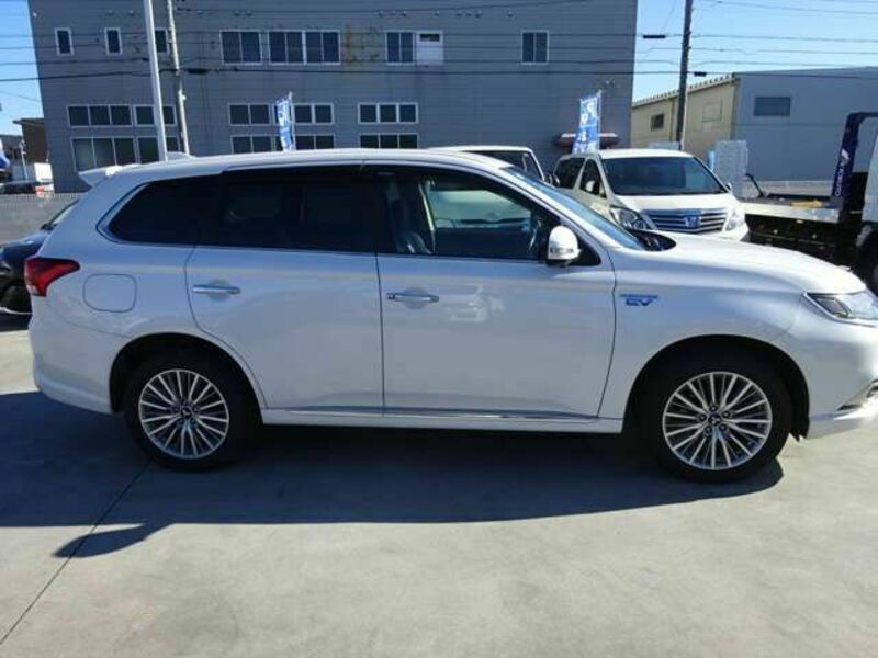 OUTLANDER PHEV