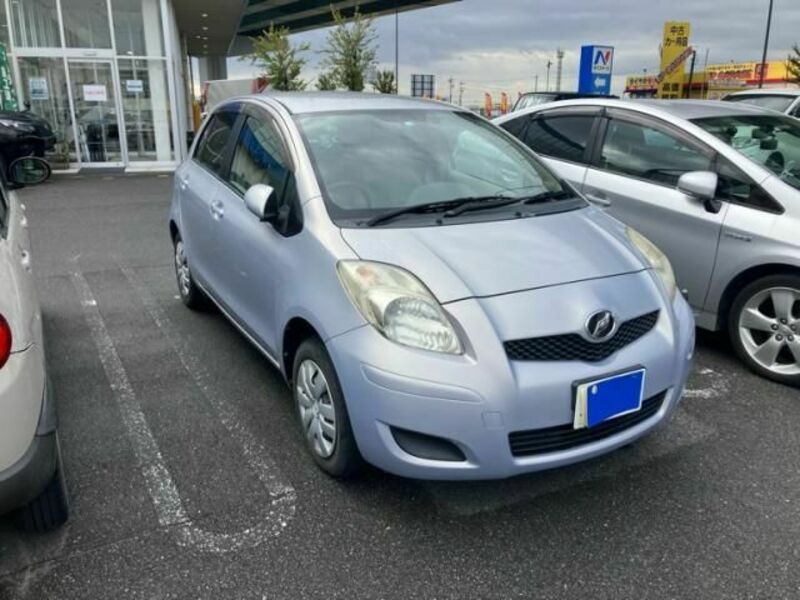 TOYOTA VITZ