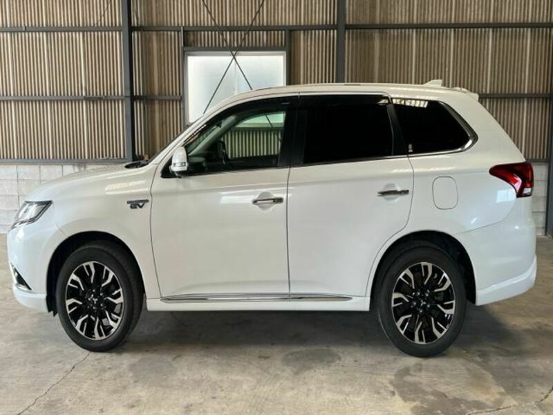 OUTLANDER PHEV