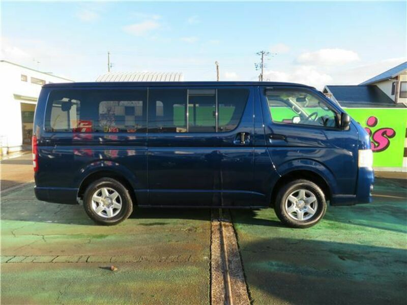 HIACE VAN