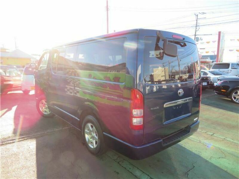 HIACE VAN