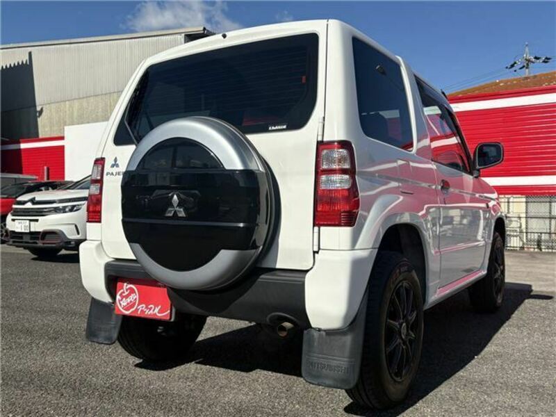 PAJERO MINI