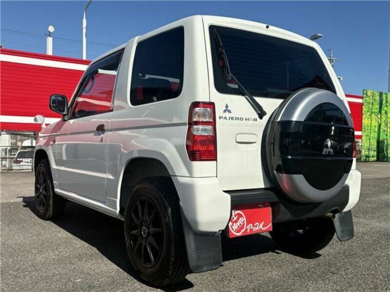 PAJERO MINI