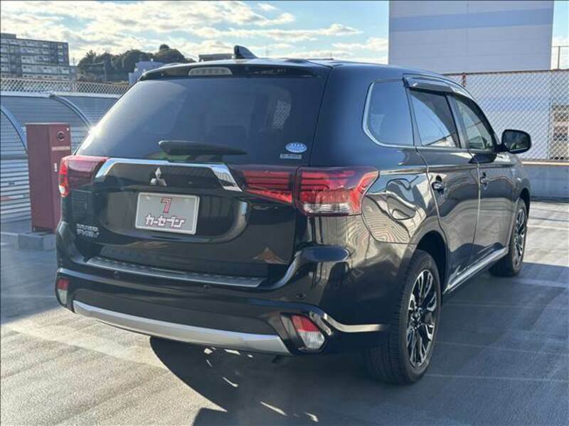 OUTLANDER PHEV