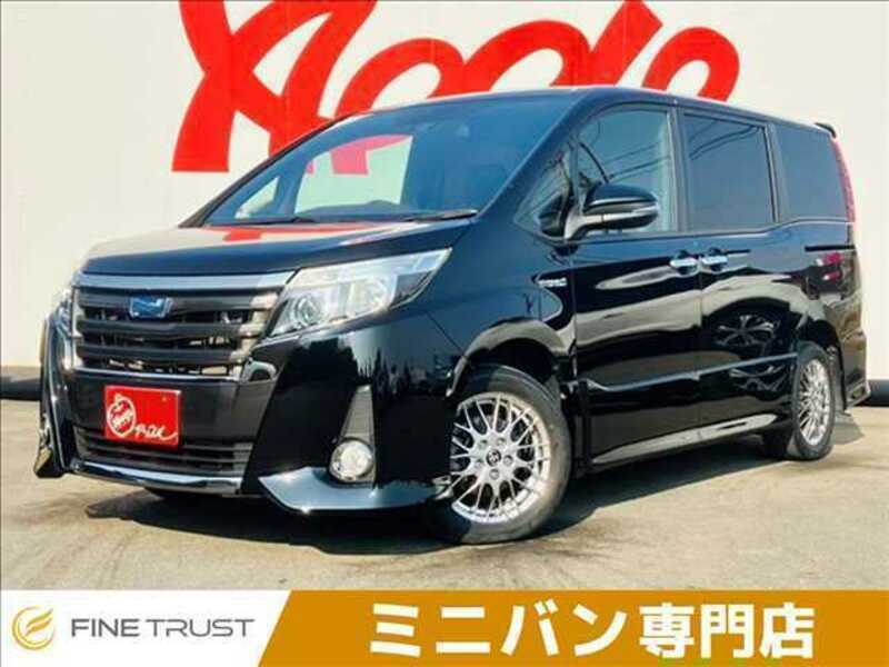 TOYOTA NOAH