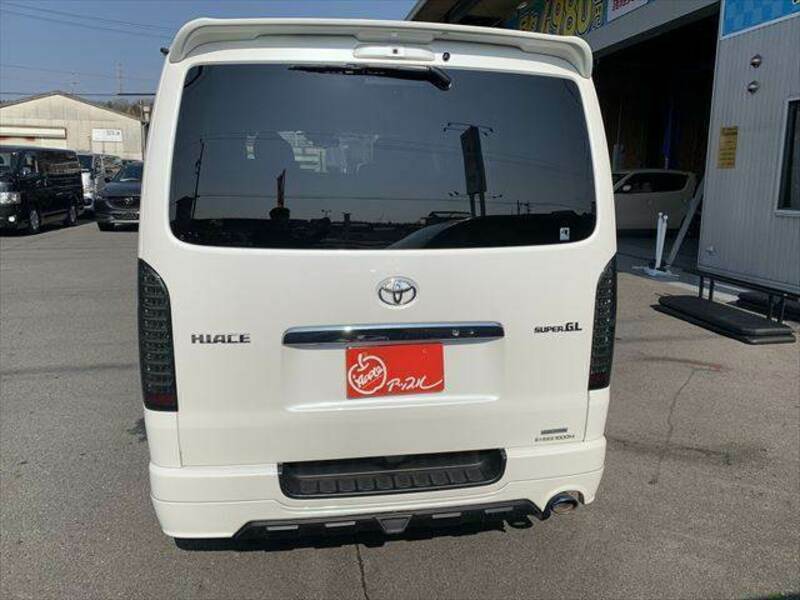 HIACE VAN