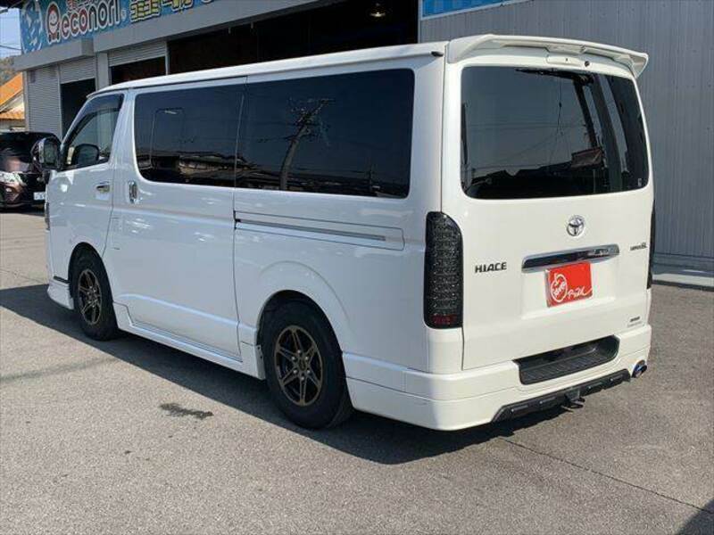 HIACE VAN