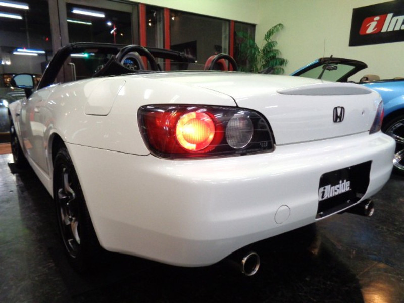 S2000