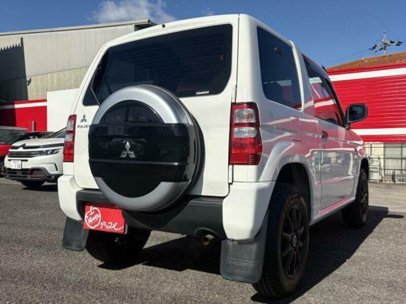 PAJERO MINI