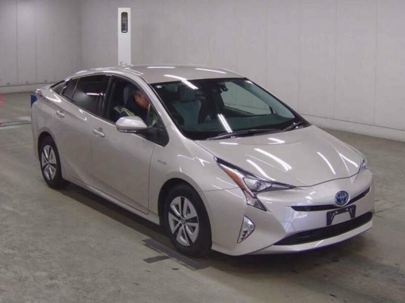 PRIUS-0