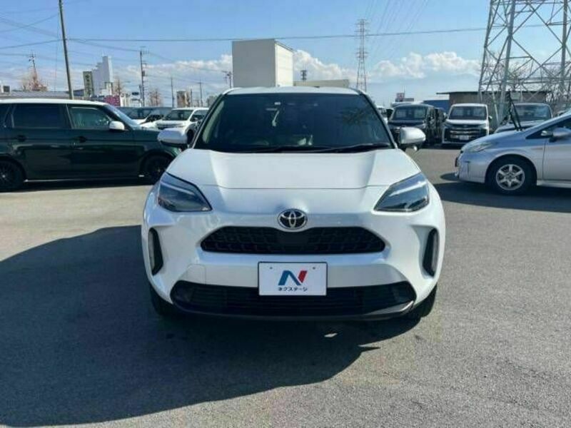 YARIS CROSS