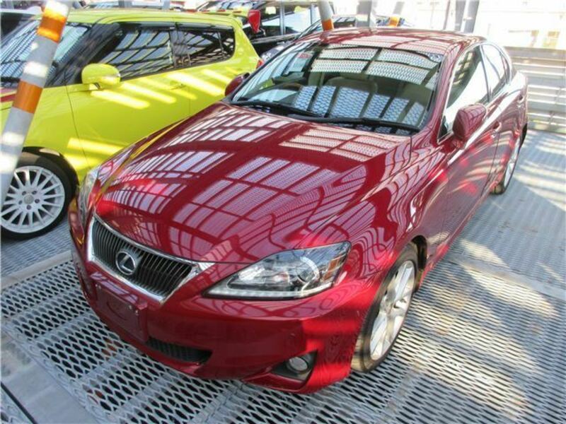 LEXUS IS