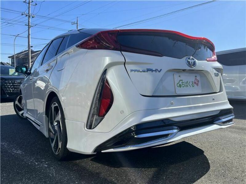 PRIUS PHV