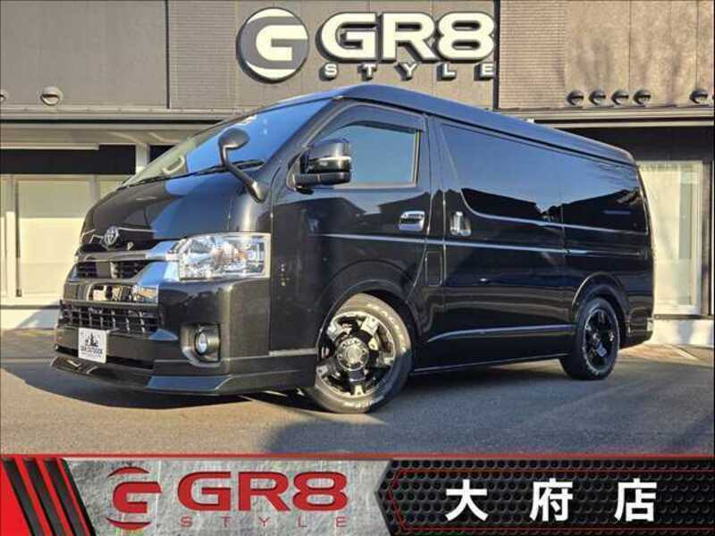 TOYOTA HIACE VAN