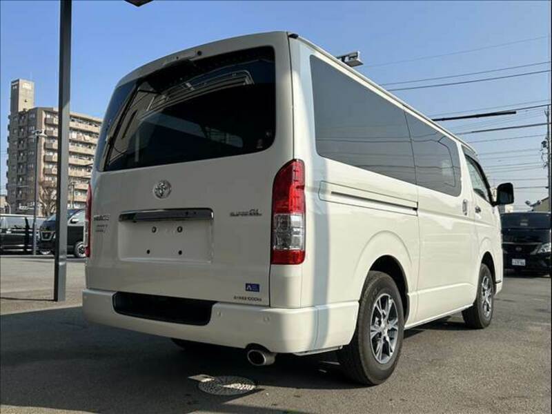 HIACE VAN