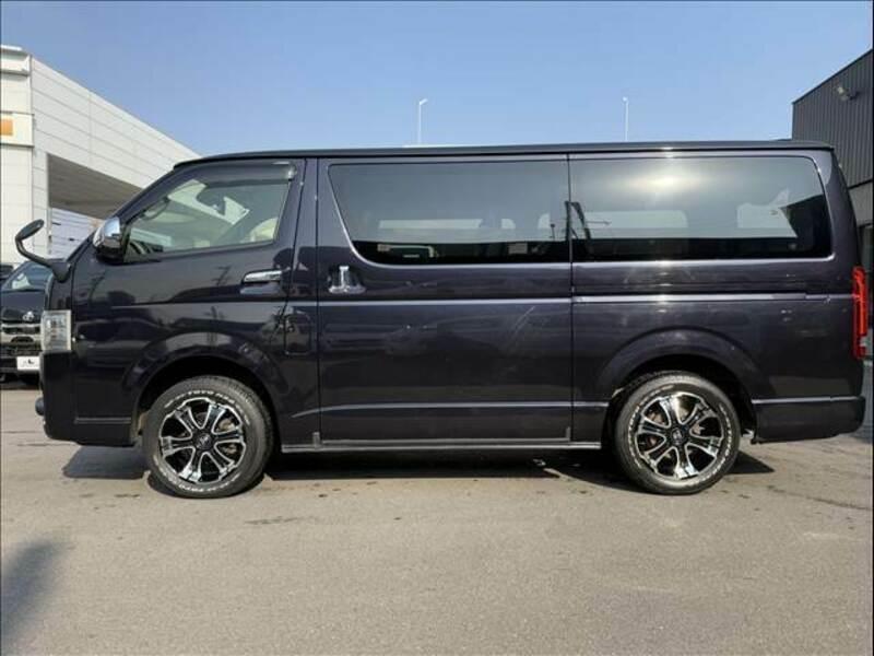 HIACE VAN