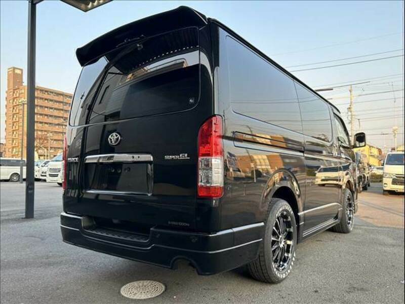 HIACE VAN