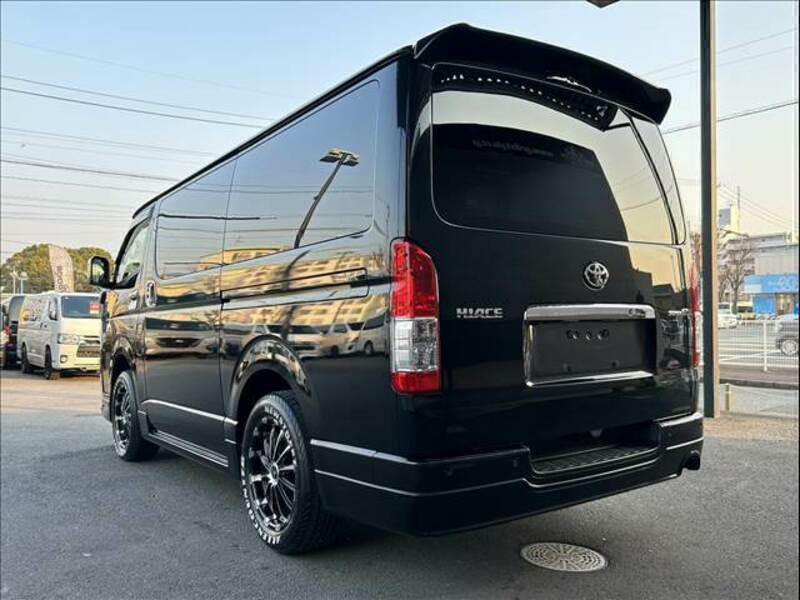 HIACE VAN