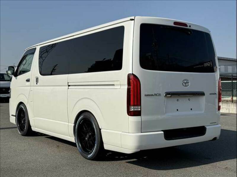 HIACE VAN