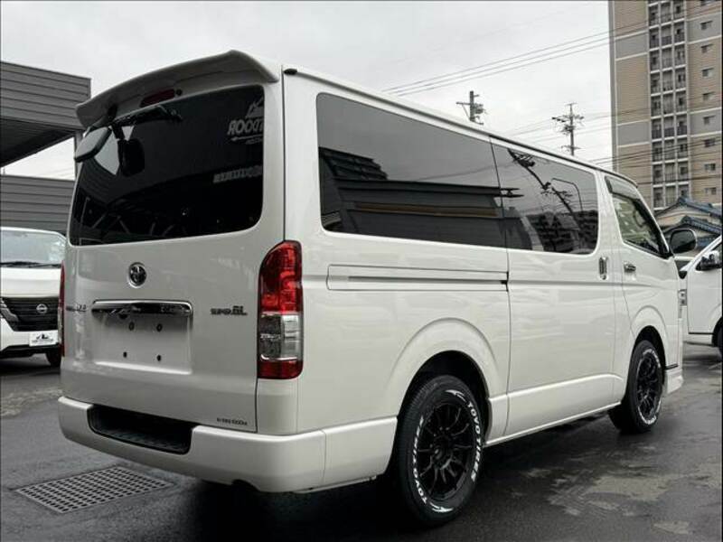 HIACE VAN