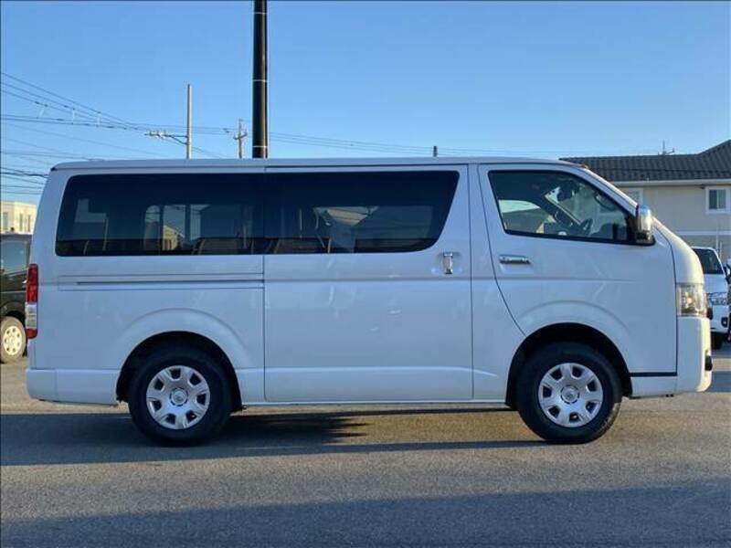 HIACE VAN